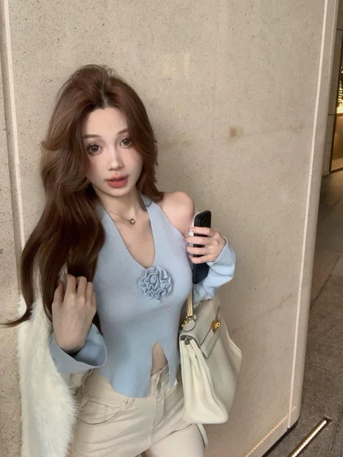 Early Spring Halter Neck Long Flare Sleeved Slit Pullover